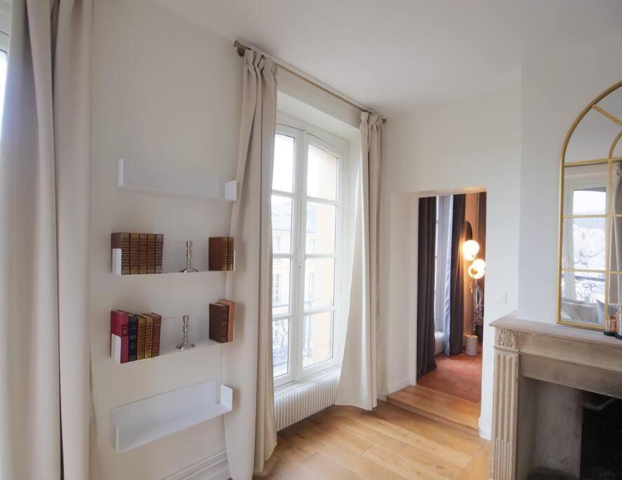 Charme Et Modernite Au Coeur Du Quartier St Louis Apartment *